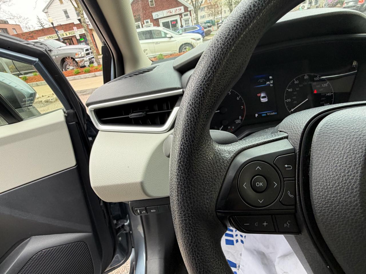 Toyota Corolla 4dr Sdn LE Auto 2023