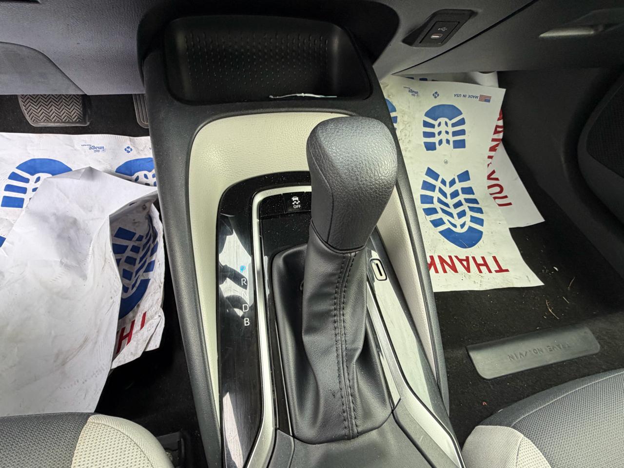 Toyota Corolla 4dr Sdn LE Auto 2023