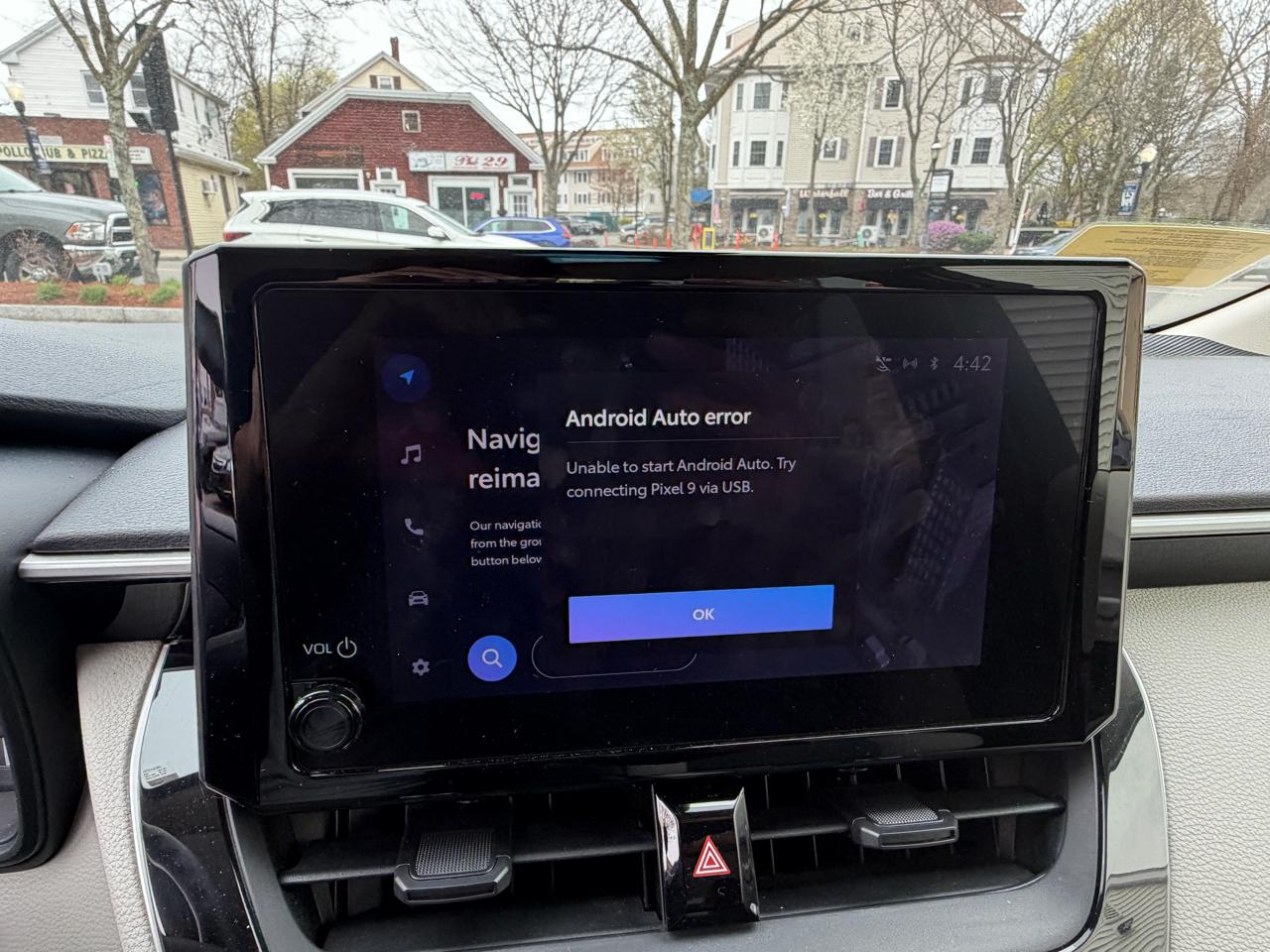 Toyota Corolla 4dr Sdn LE Auto 2023