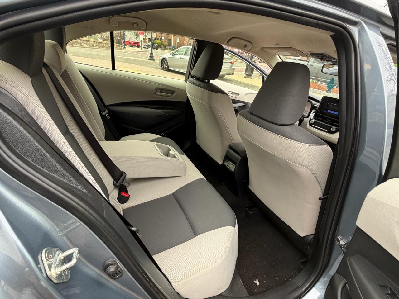 Toyota Corolla 4dr Sdn LE Auto 2023