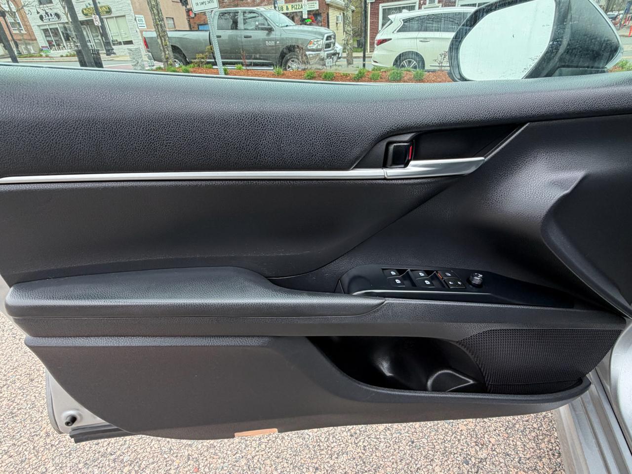 Toyota Camry XLE 2019