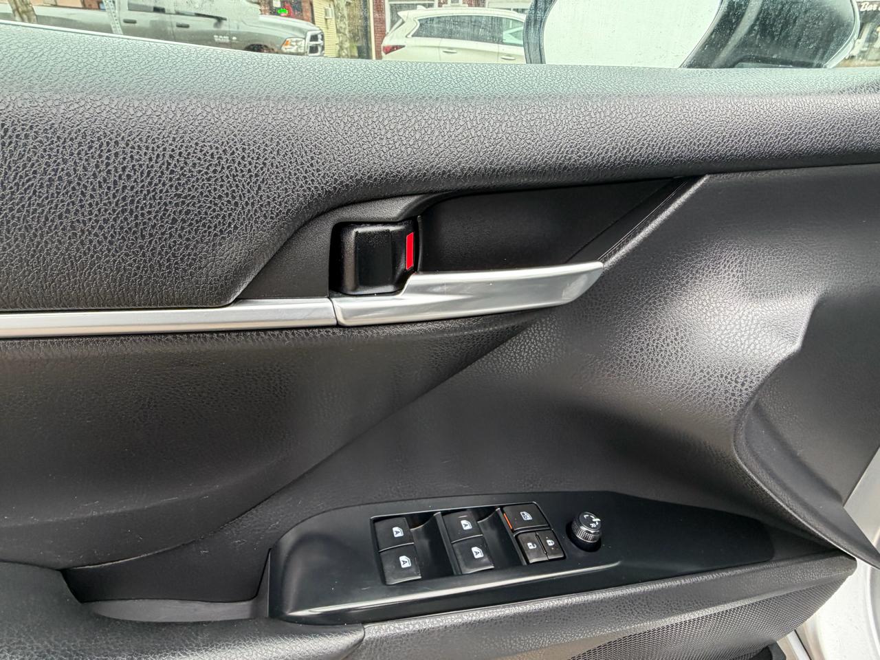 Toyota Camry XLE 2019