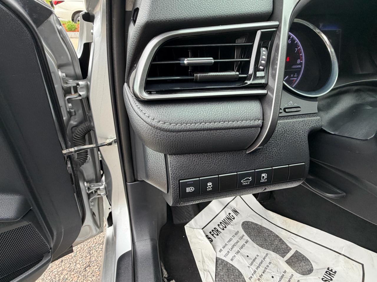 Toyota Camry XLE 2019