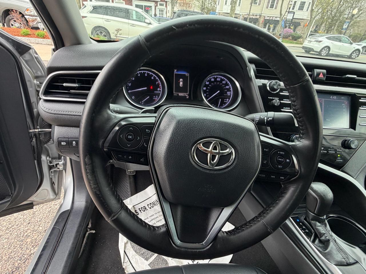 Toyota Camry XLE 2019