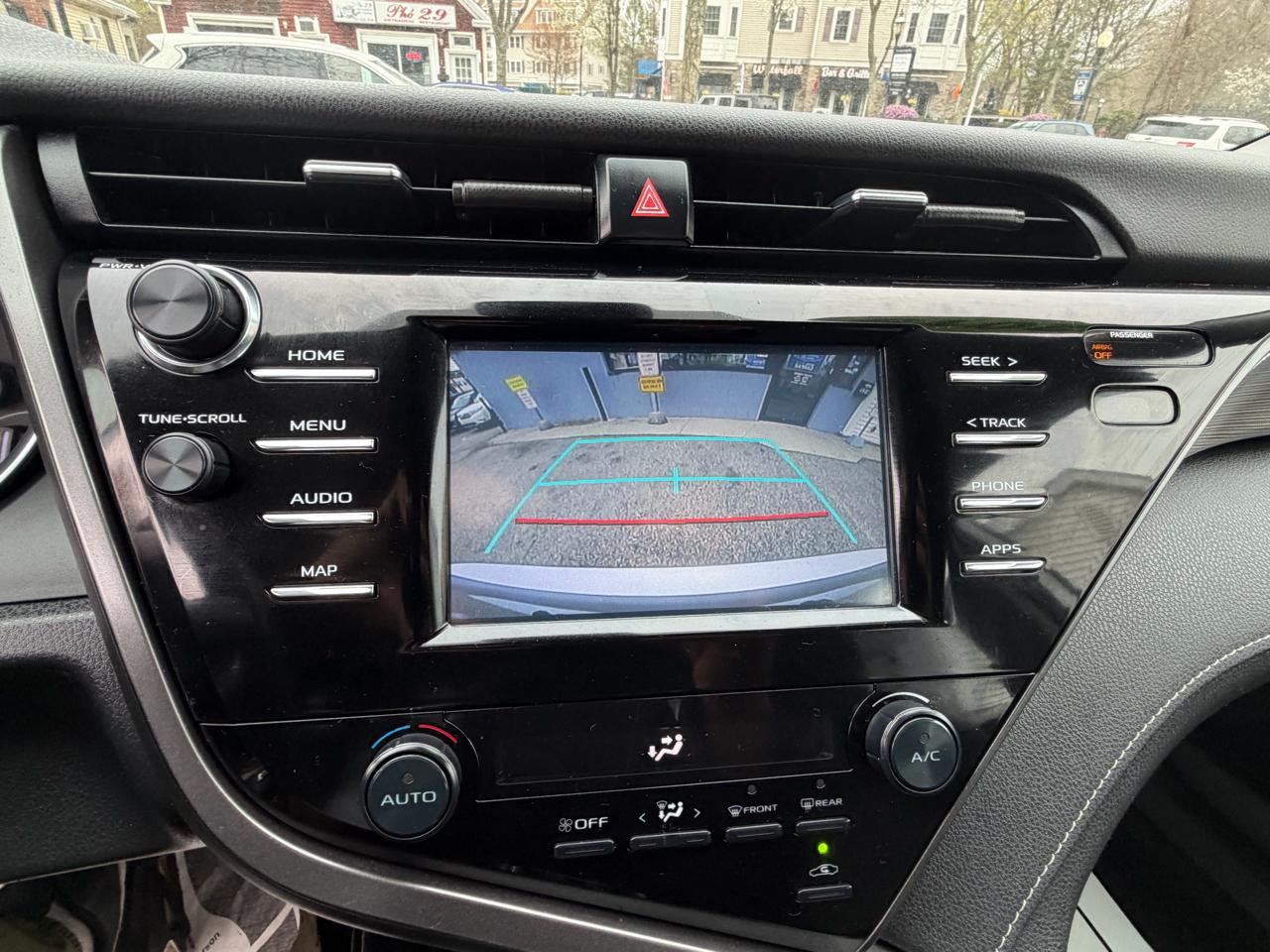 Toyota Camry XLE 2019