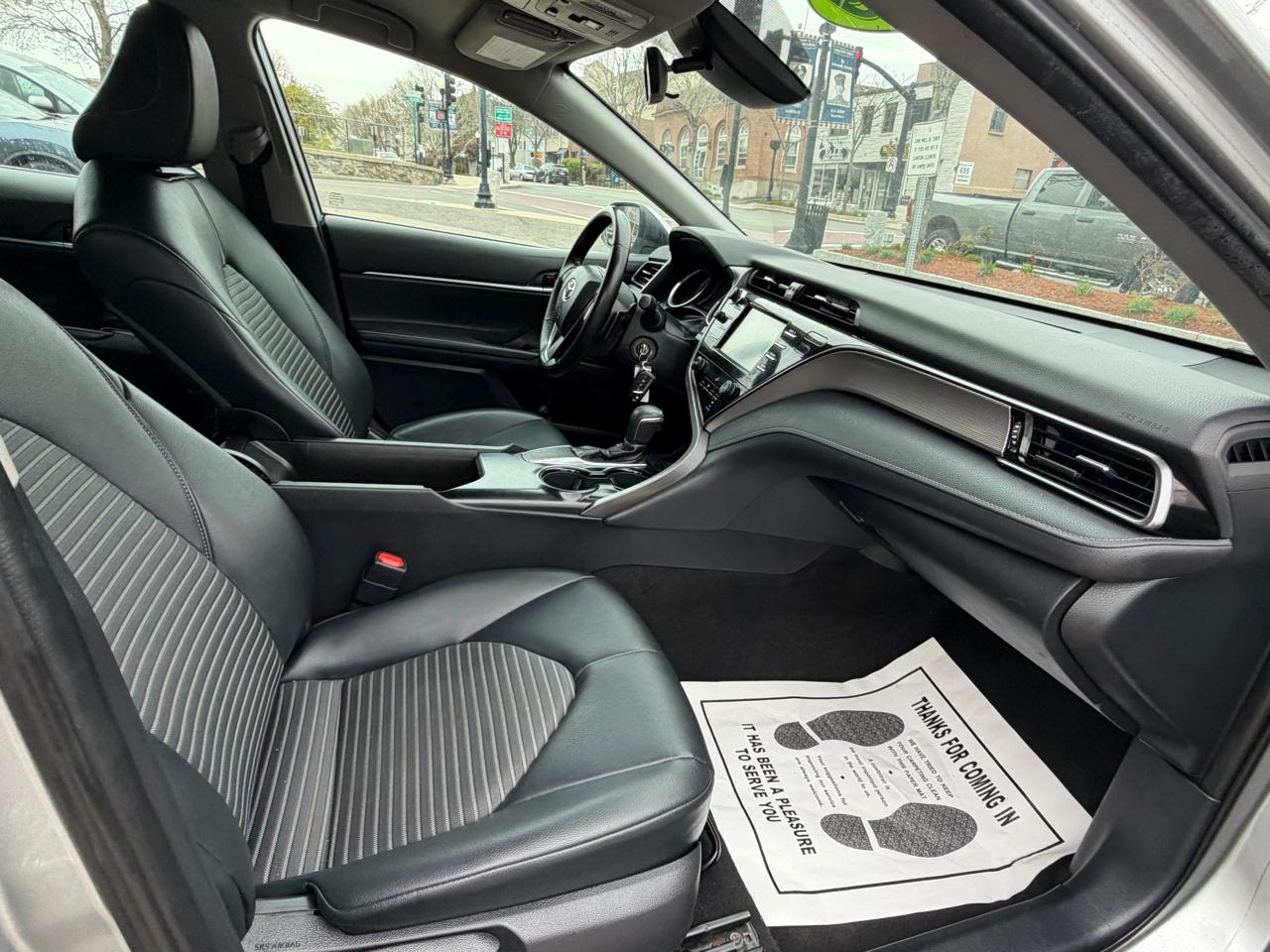 Toyota Camry XLE 2019