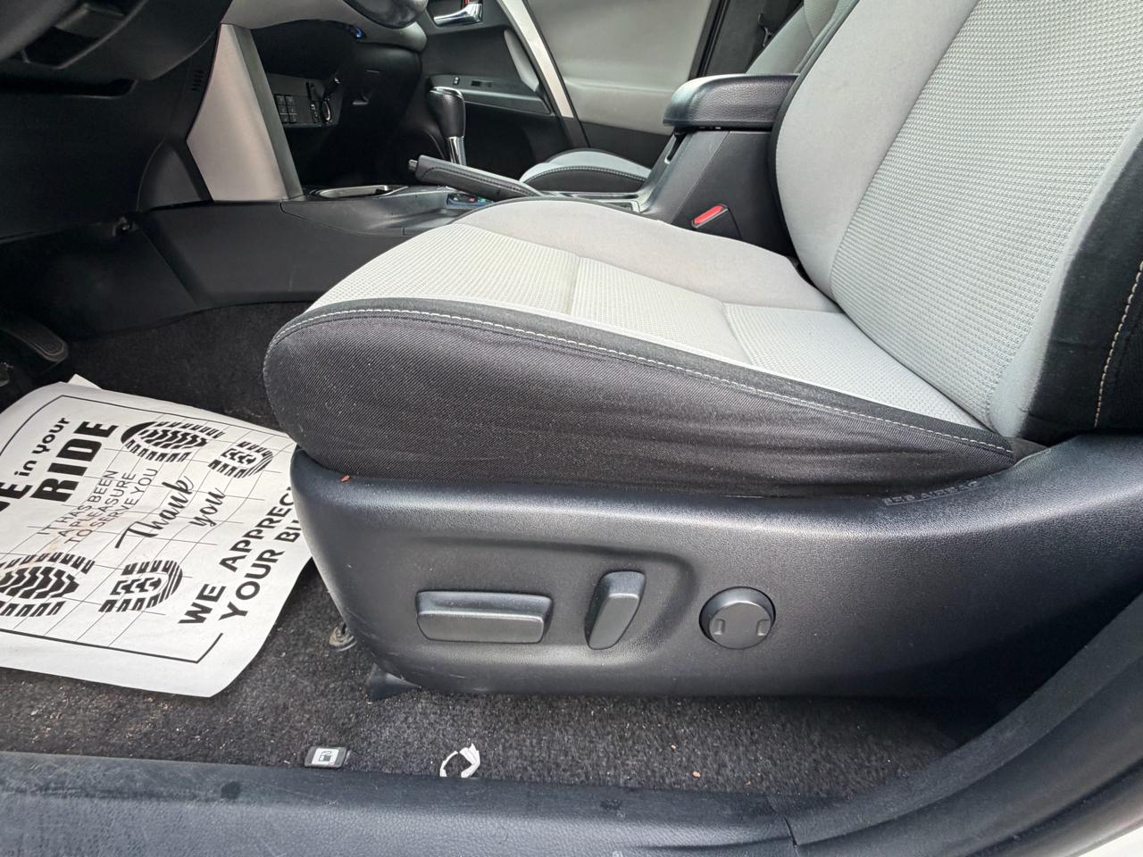 Toyota RAV4 XLE AWD 2018
