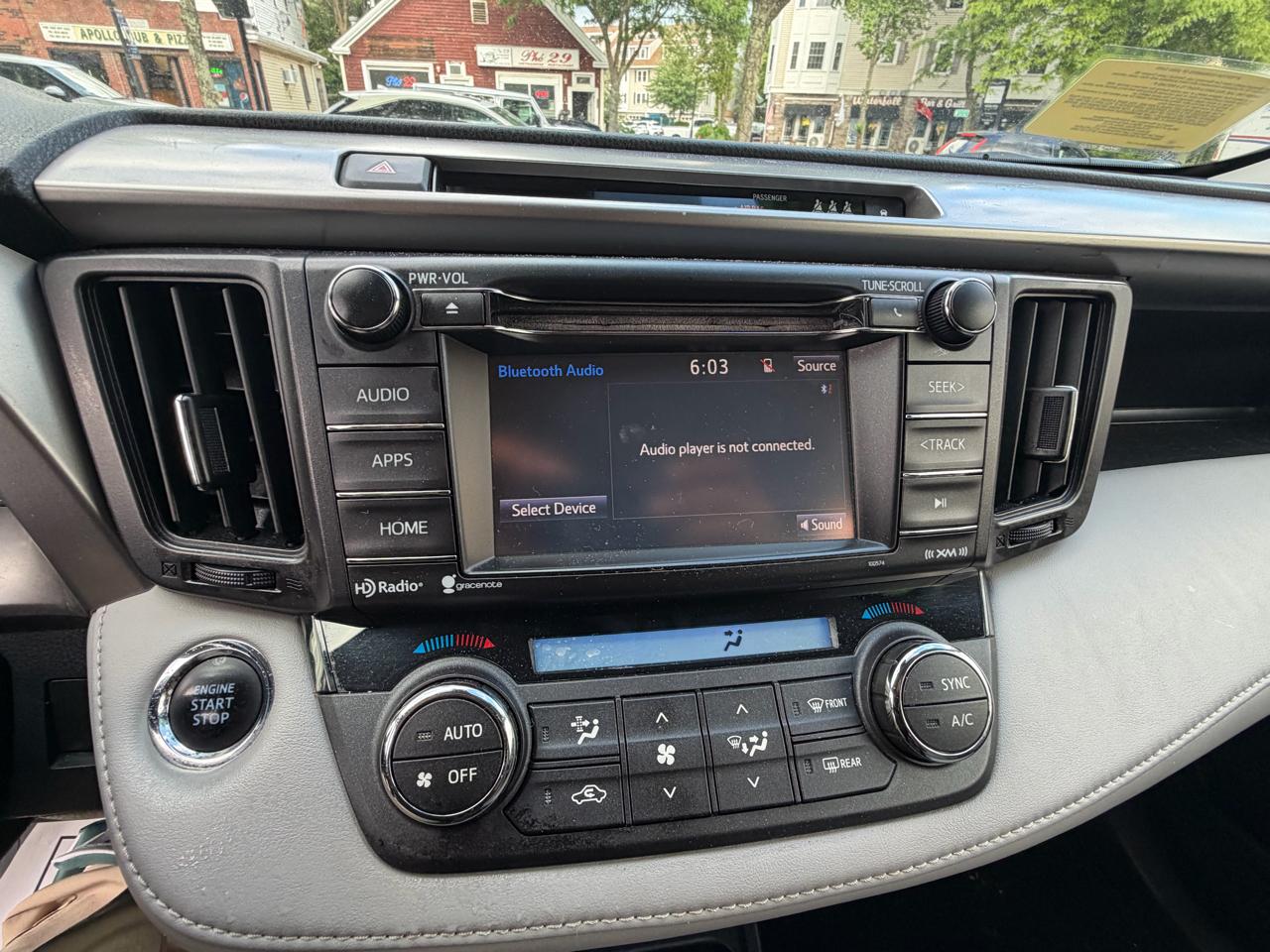 Toyota RAV4 XLE AWD 2018