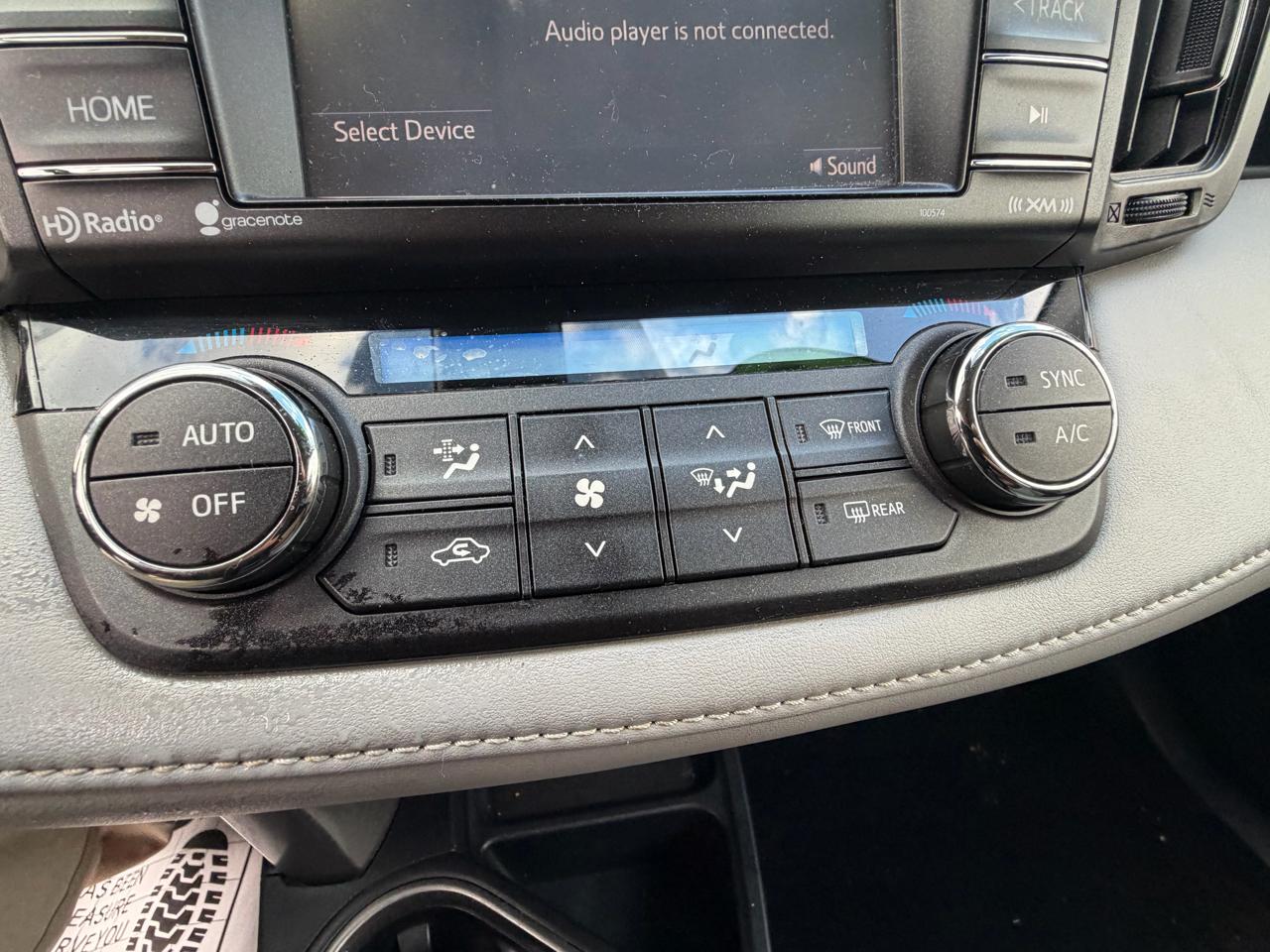Toyota RAV4 XLE AWD 2018