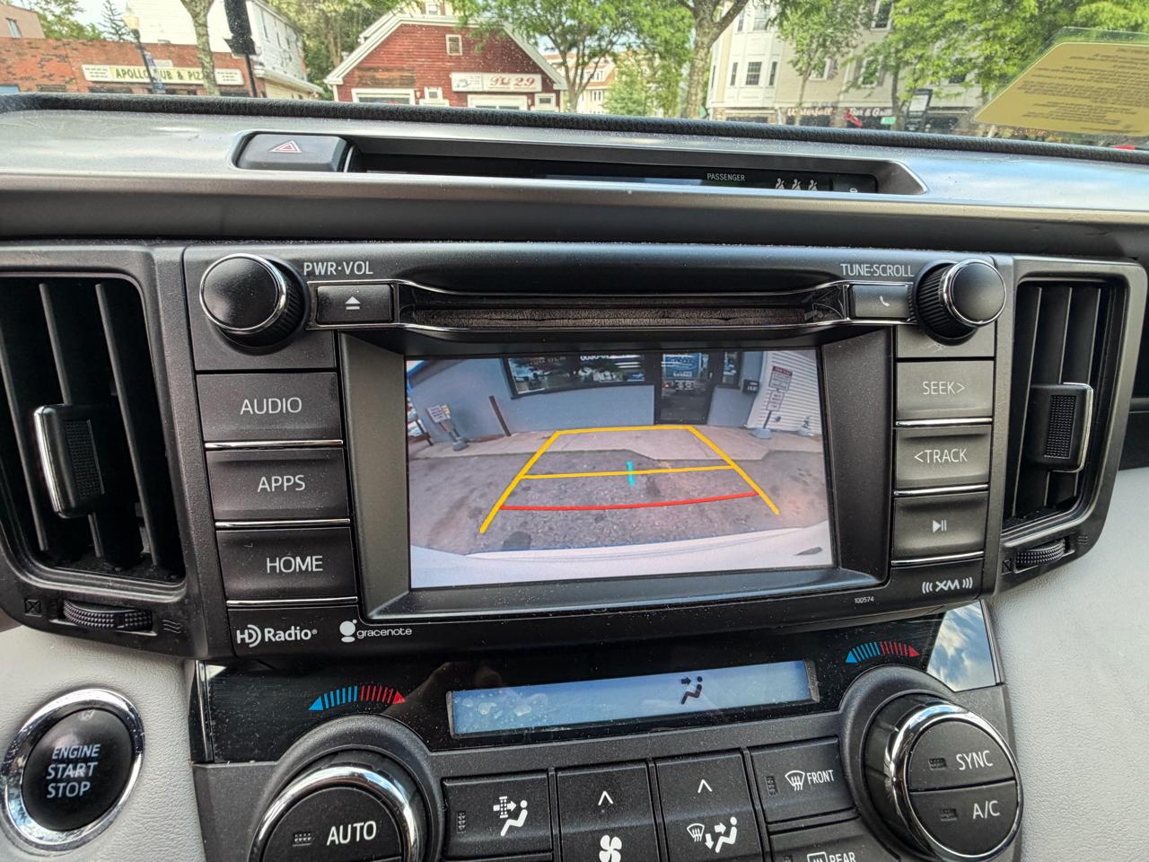 Toyota RAV4 XLE AWD 2018