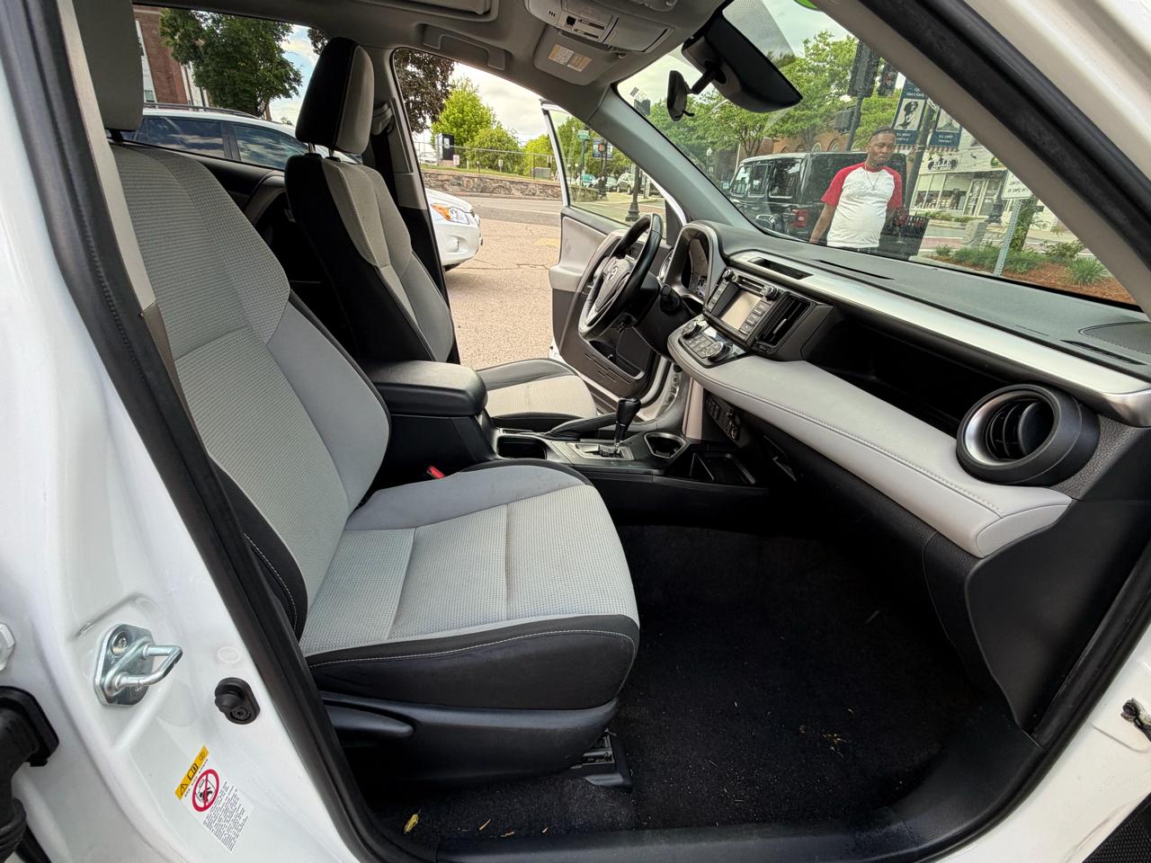 Toyota RAV4 XLE AWD 2018