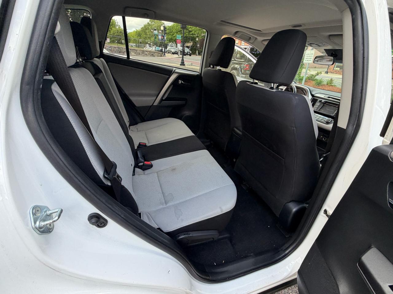 Toyota RAV4 XLE AWD 2018