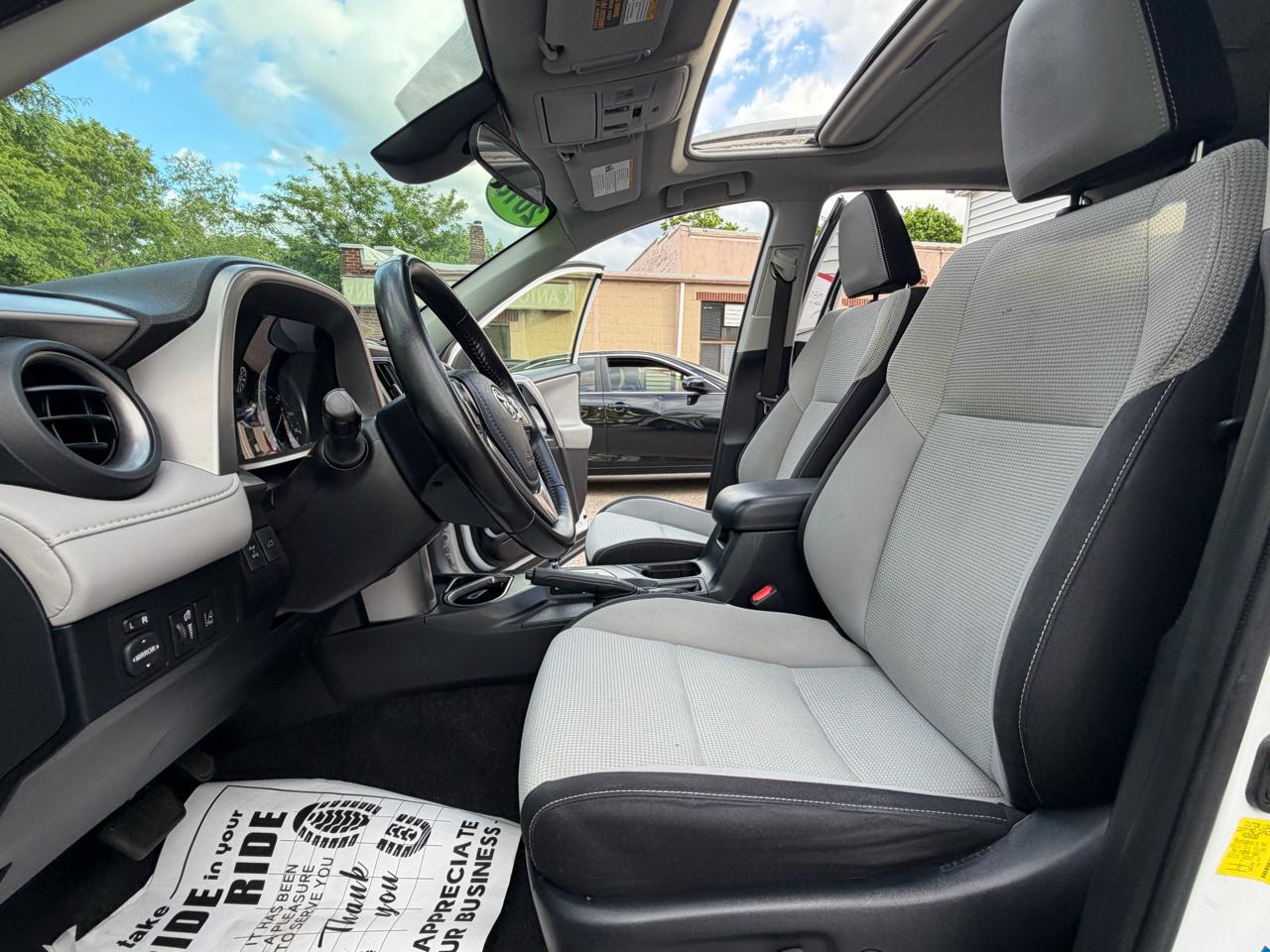 Toyota RAV4 XLE AWD 2018
