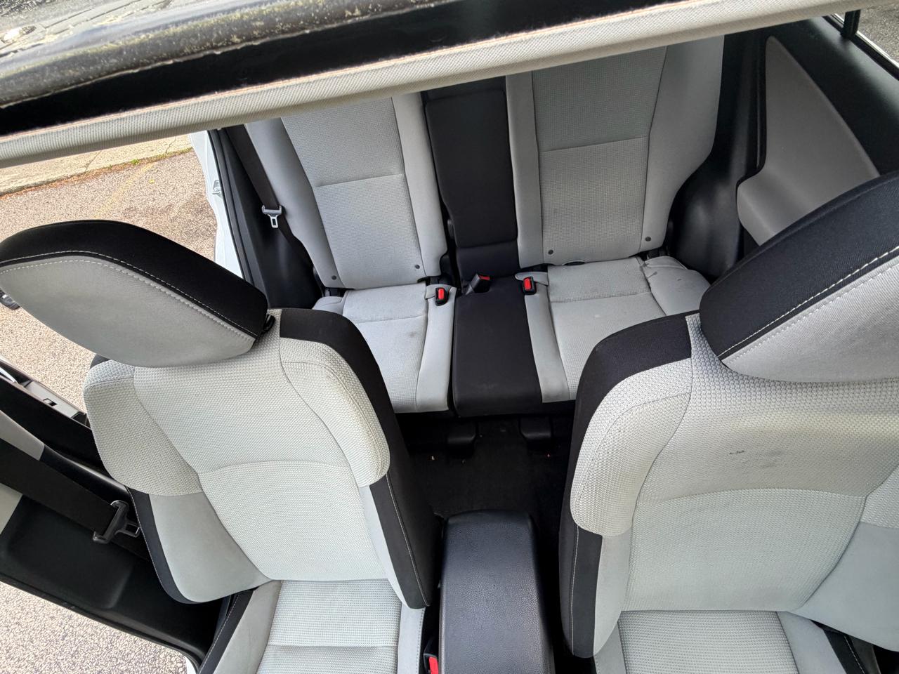 Toyota RAV4 XLE AWD 2018