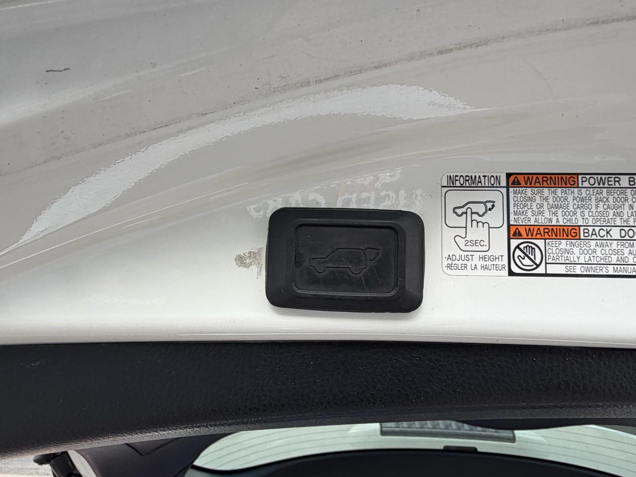Toyota RAV4 XLE AWD 2018