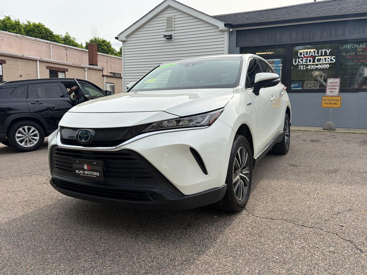 Toyota Venza LE 2021