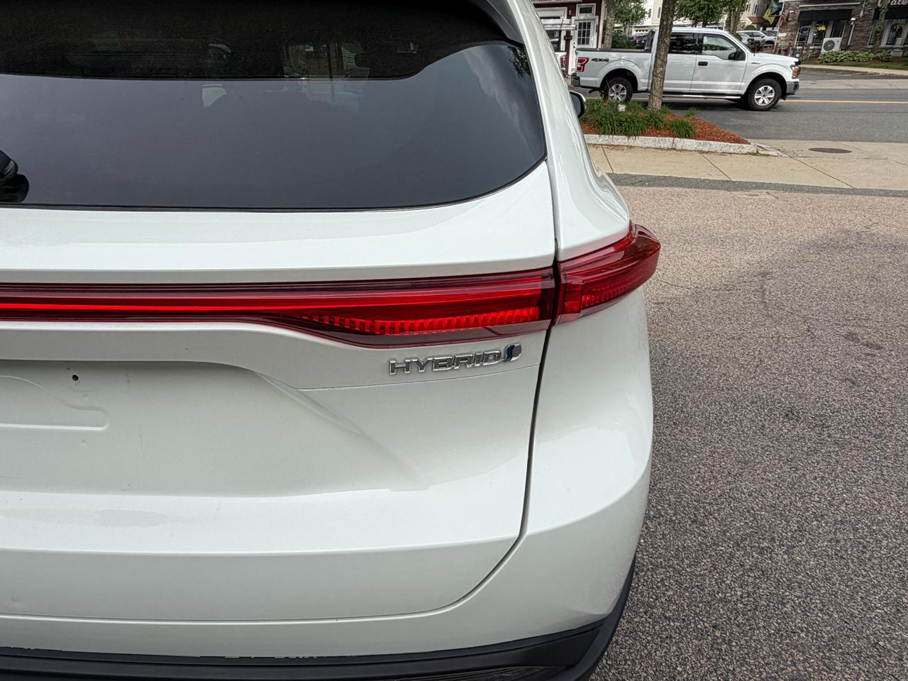 Toyota Venza LE 2021