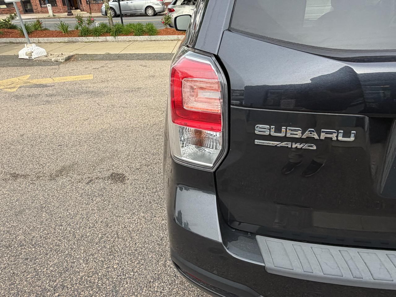 Subaru Forester 2.5i Premium PZEV CVT 2017