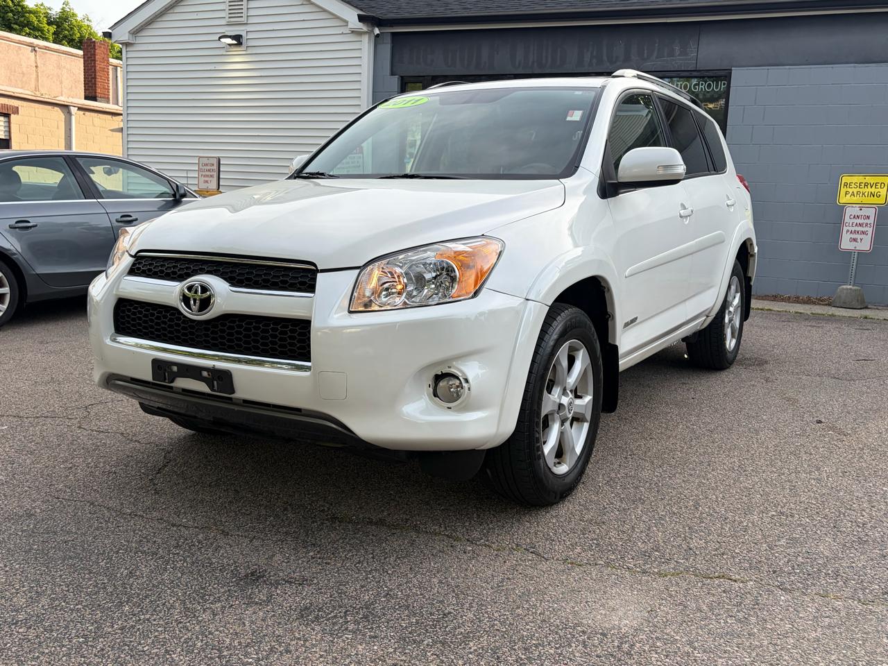 Toyota RAV4 Limited I4 4WD 2011
