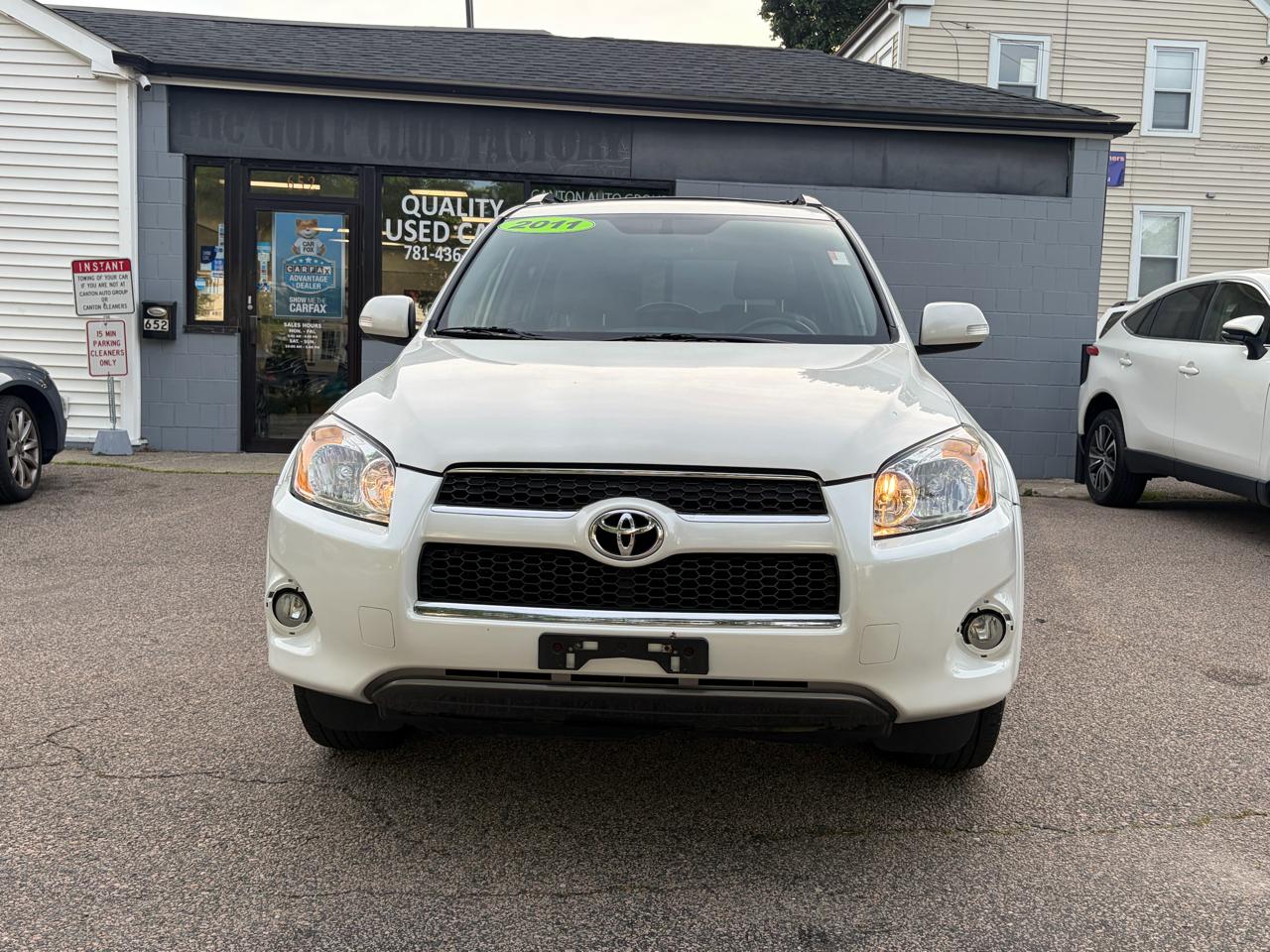 Toyota RAV4 Limited I4 4WD 2011