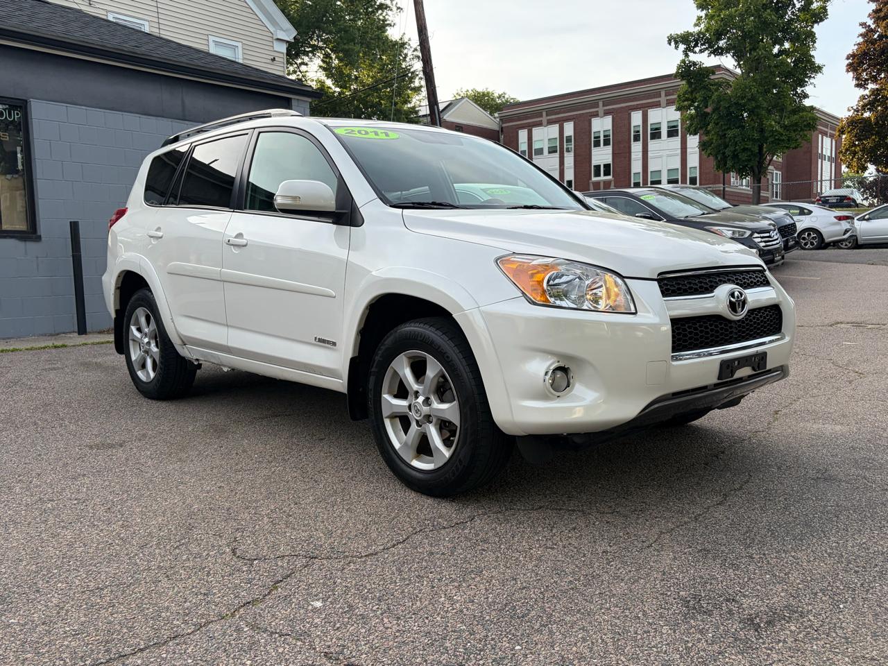 Toyota RAV4 Limited I4 4WD 2011