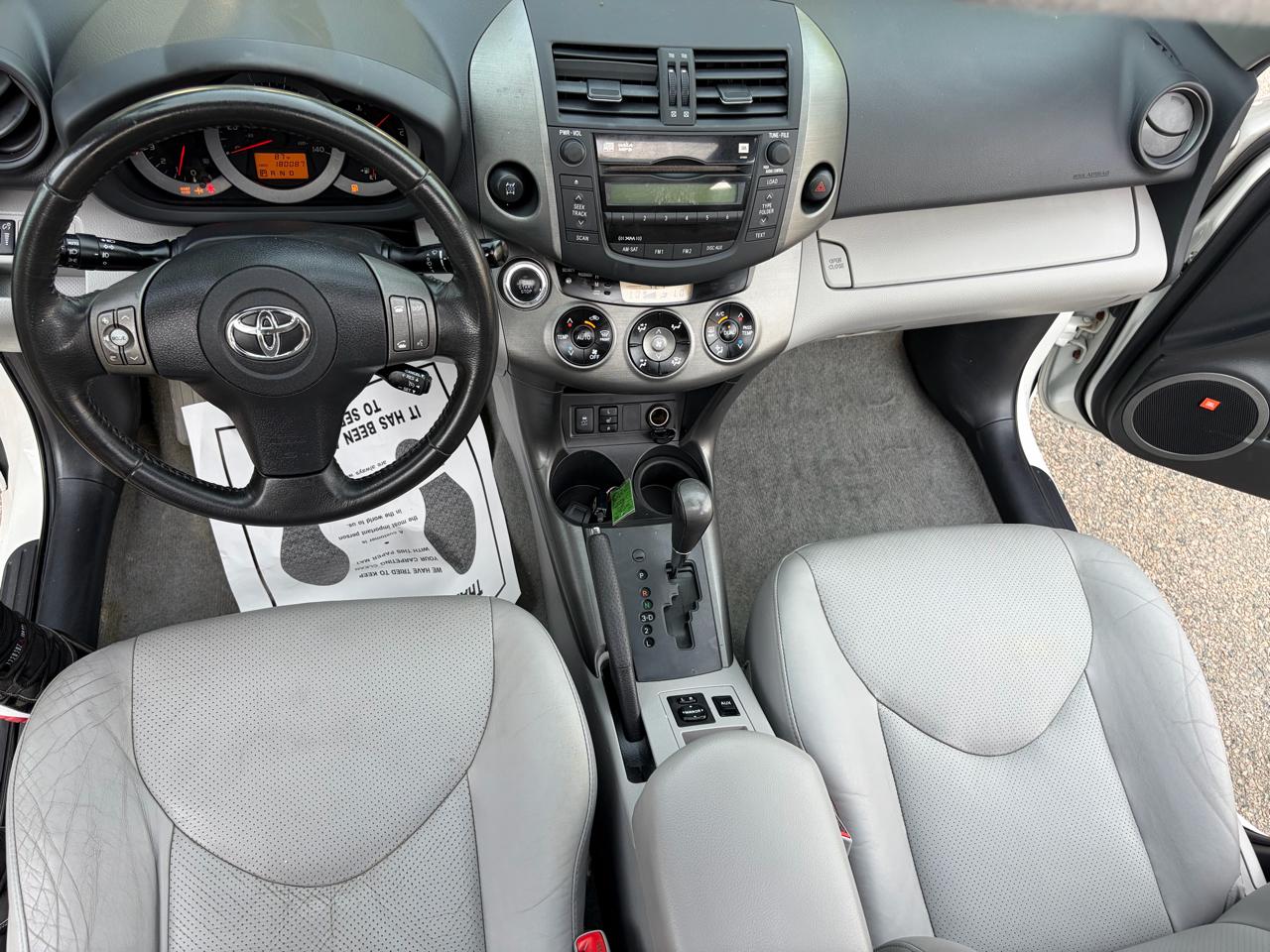 Toyota RAV4 Limited I4 4WD 2011