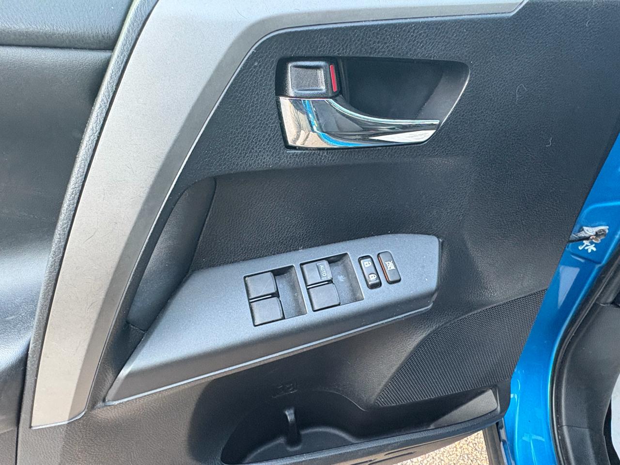 Toyota RAV4 XLE AWD 2018