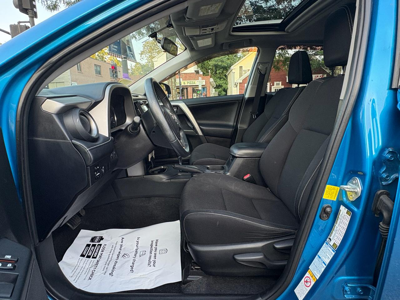 Toyota RAV4 XLE AWD 2018
