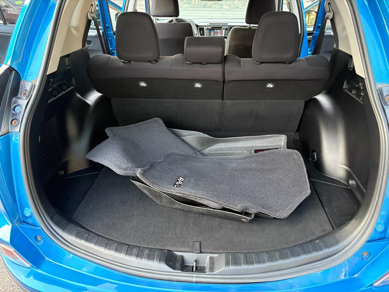 Toyota RAV4 XLE AWD 2018