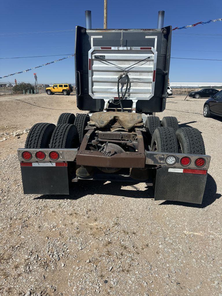 Peterbilt 379  1999