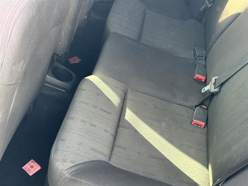 Ford Focus SE Sedan 2011