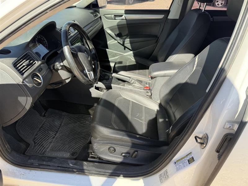 Volkswagen Passat 1.8T Wolfsburg AT 2014