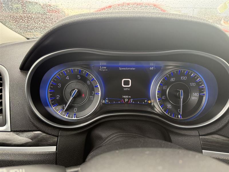 Chrysler 300 Limited RWD 2016