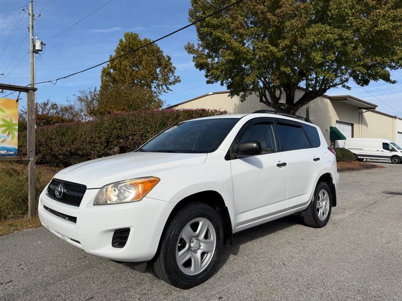 Toyota RAV4 Base I4 2WD 2010 Toyota RAV4 Base I4 2WD 2010