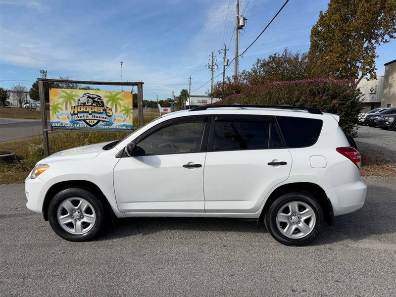 Toyota RAV4 Base I4 2WD 2010 Toyota RAV4 Base I4 2WD 2010