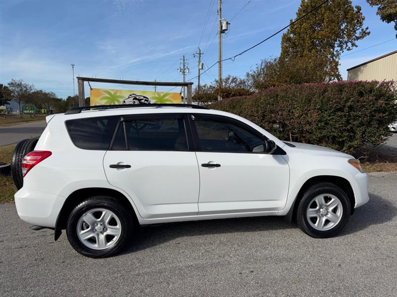 Toyota RAV4 Base I4 2WD 2010 Toyota RAV4 Base I4 2WD 2010