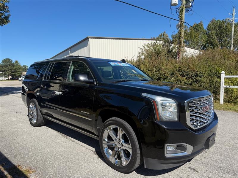 GMC Yukon XL Denali 4WD 2018 GMC Yukon XL Denali 4WD 2018