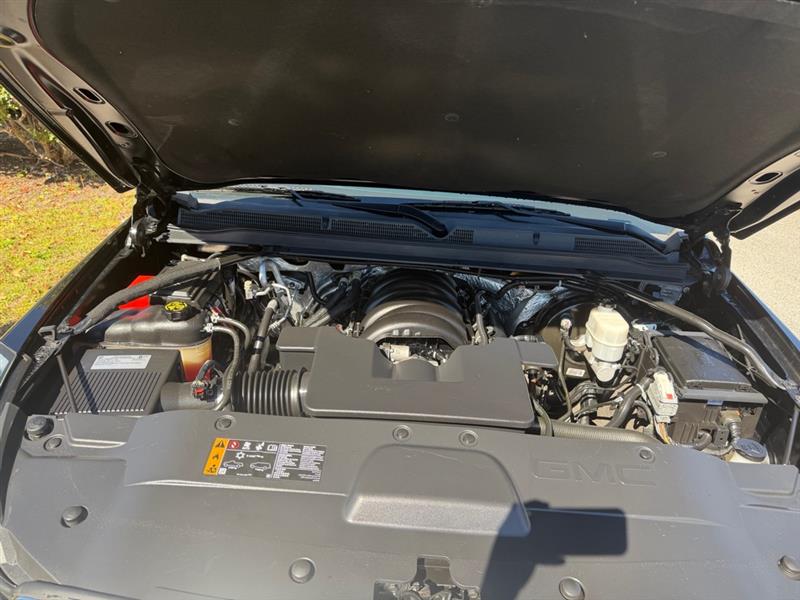 GMC Yukon XL Denali 4WD 2018 GMC Yukon XL Denali 4WD 2018