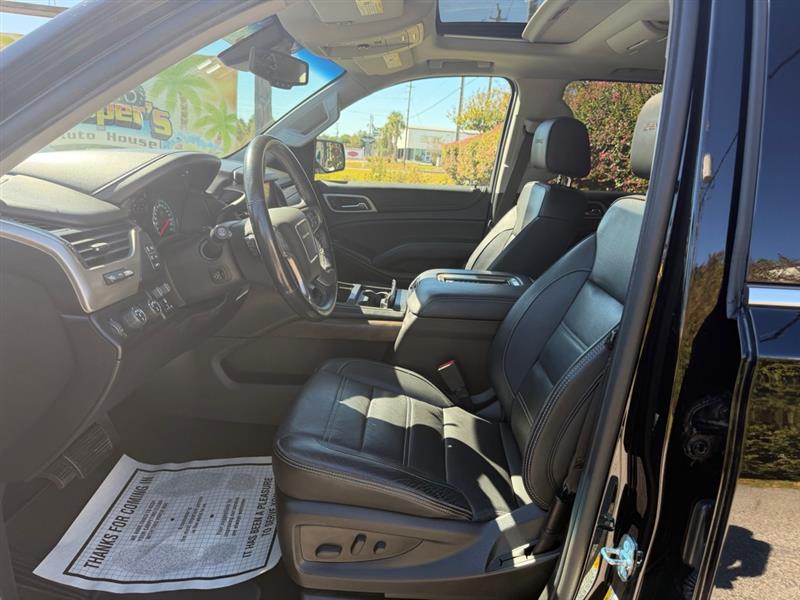 GMC Yukon XL Denali 4WD 2018 GMC Yukon XL Denali 4WD 2018