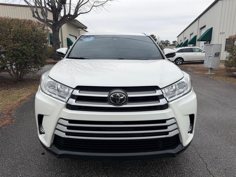 Toyota Highlander SE FWD V6 2018