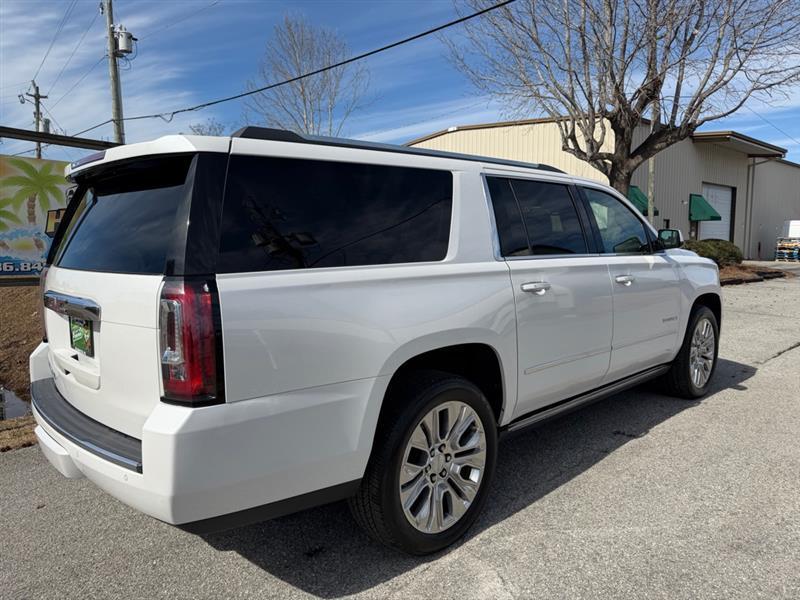 GMC Yukon XL Denali 4WD 2017