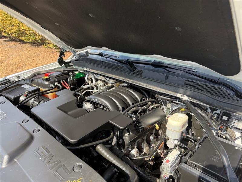 GMC Yukon XL Denali 4WD 2017