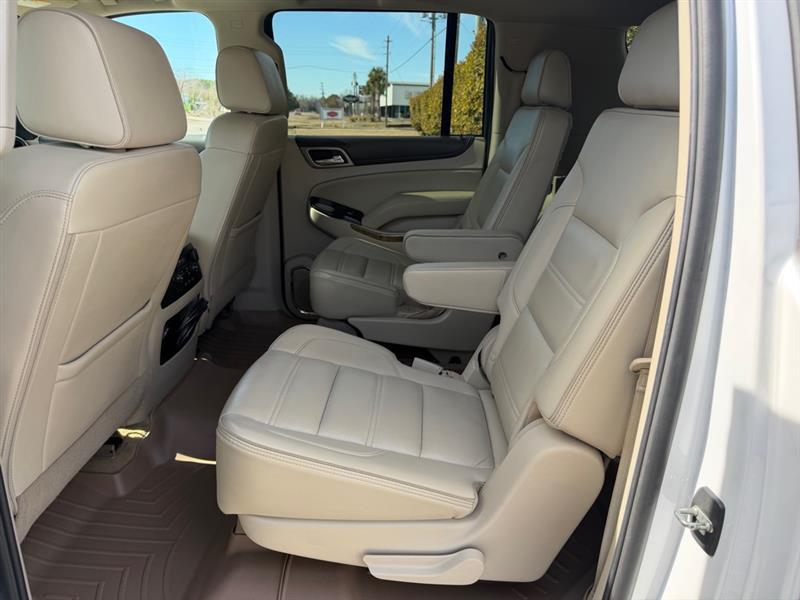 GMC Yukon XL Denali 4WD 2017