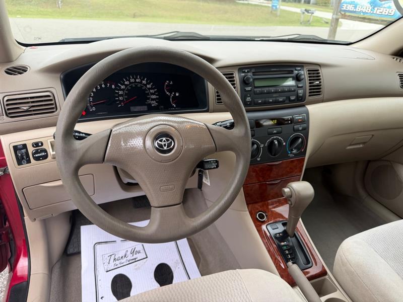 Toyota Corolla CE 2005