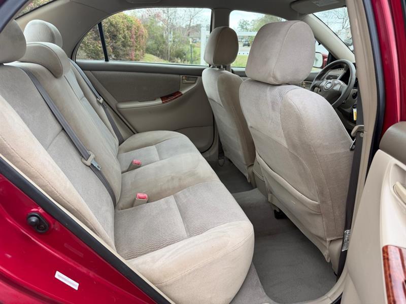 Toyota Corolla CE 2005