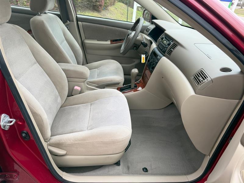 Toyota Corolla CE 2005