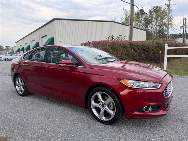 Ford Fusion SE 2015