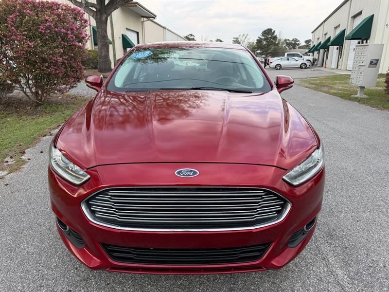 Ford Fusion SE 2015