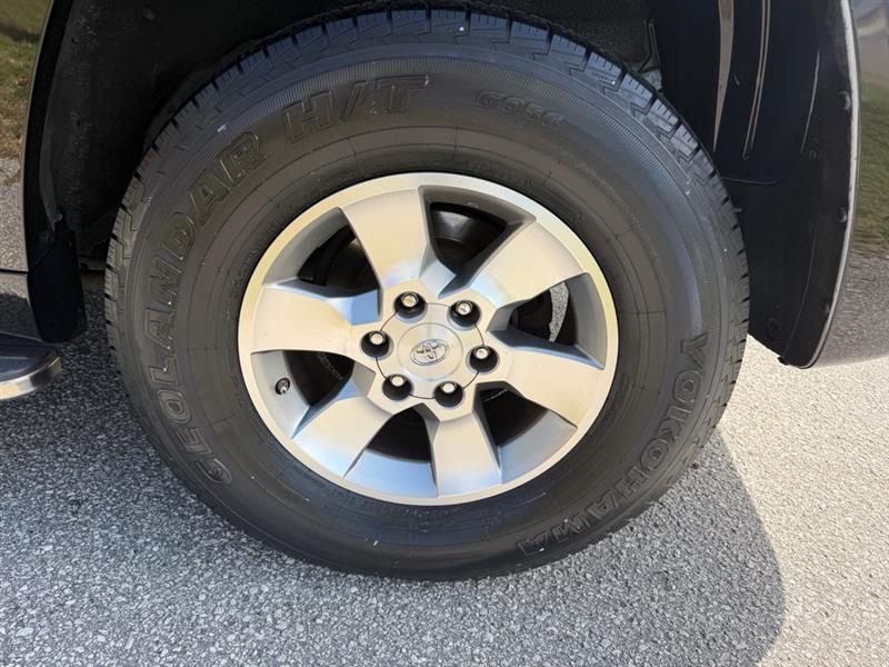 Toyota 4Runner SR5 2WD 2013