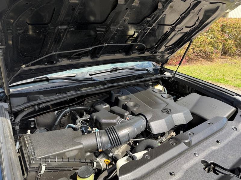 Toyota 4Runner SR5 2WD 2013